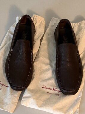 Salvatore Ferragamo Men’s Brown Pebbled Leather Driving Loafers Size 9.5 EE Wide